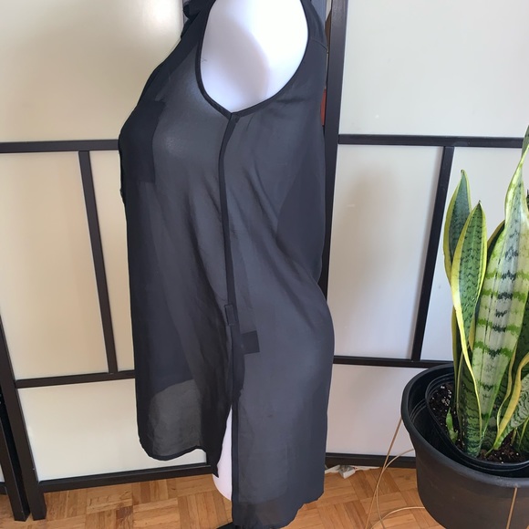 Women’s top - Picture 5 of 5